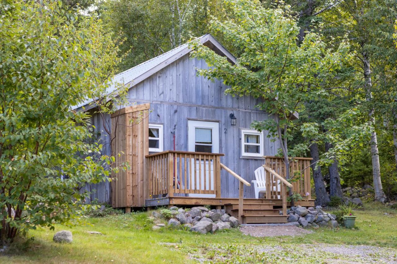 Trailside Accommodations And Outdoor Adventures Birch Plain Exterior foto