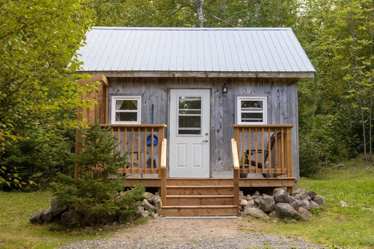 Trailside Accommodations And Outdoor Adventures Birch Plain Exterior foto